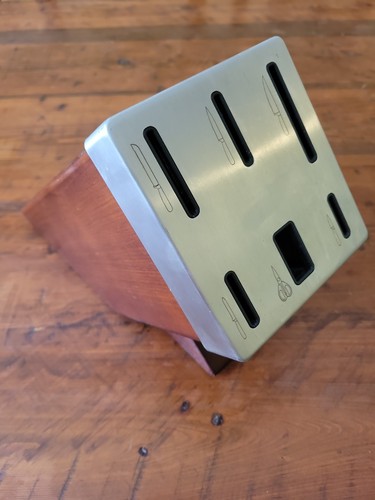Self sharpening knife block - knife,